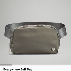 Everywhere Belt Bag Grey Sage